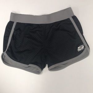Sketcher athletic dolphin style short black/gray